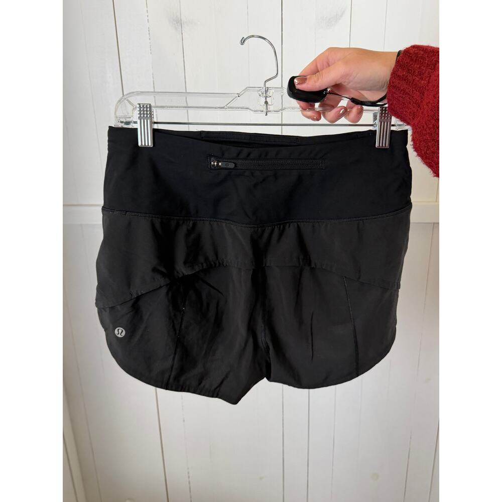 Lululemon Black Athletic Shorts Size 6 Excellent Condition - Picture 3 of 3